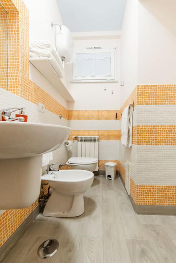 نابولي Viky'S Home B&B المظهر الخارجي الصورة