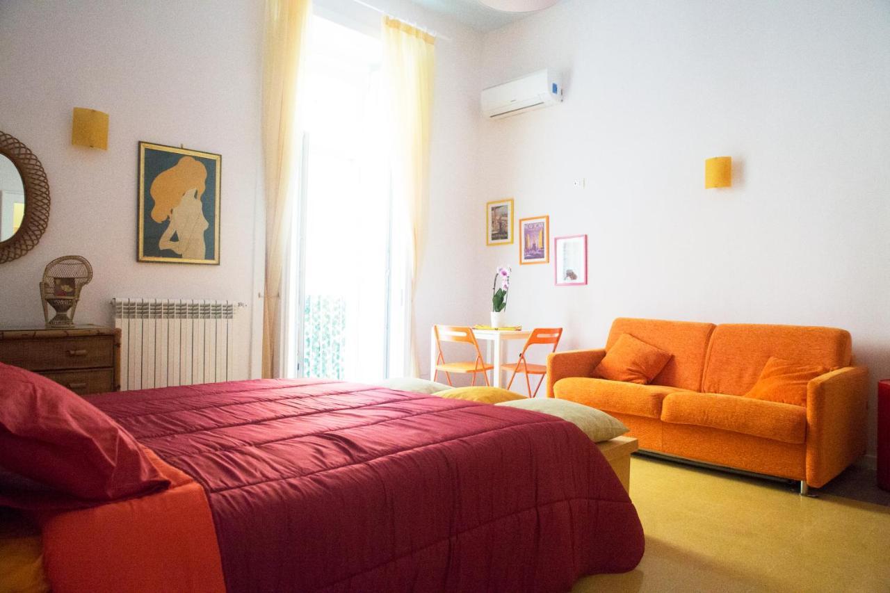 نابولي Viky'S Home B&B المظهر الخارجي الصورة
